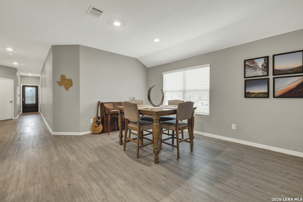 9030 Austin Seguin, TX 78155 - Photo 7 of 38