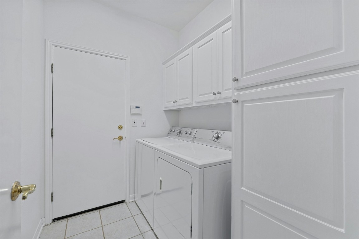 101 Buttercup Trail Georgetown, TX 78633 - Photo 27 of 34