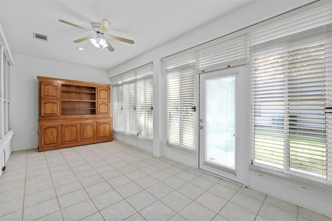 101 Buttercup Trail Georgetown, TX 78633 - Photo 29 of 34