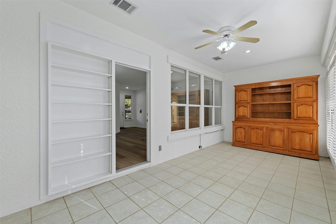 101 Buttercup Trail Georgetown, TX 78633 - Photo 30 of 34