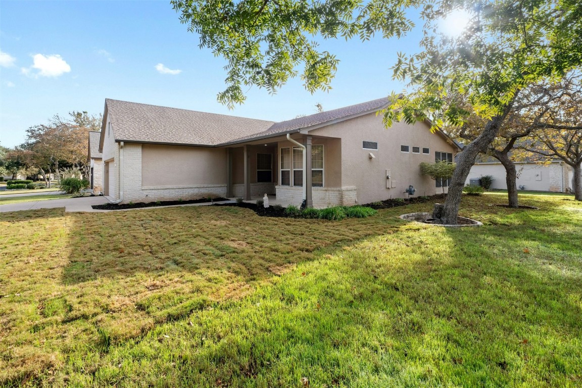 101 Buttercup Trail Georgetown, TX 78633 - Photo 4 of 34