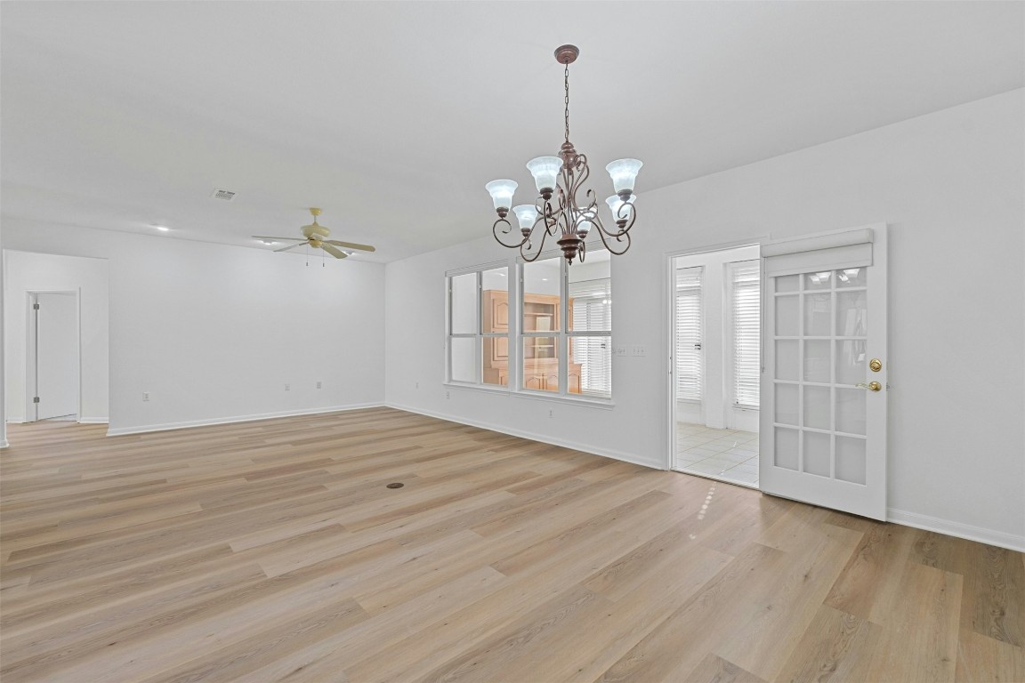 101 Buttercup Trail Georgetown, TX 78633 - Photo 10 of 34