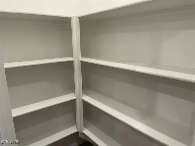 $2,500 | 10606 Sariah Skye Avenue, Las Vegas, NV 89166