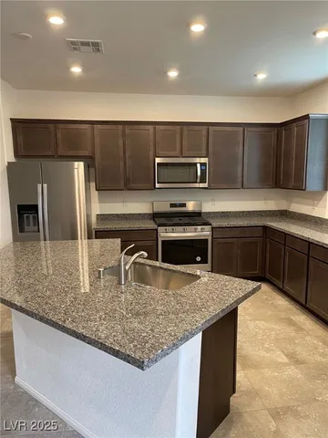 $2,500 | 10606 Sariah Skye Avenue, Las Vegas, NV 89166