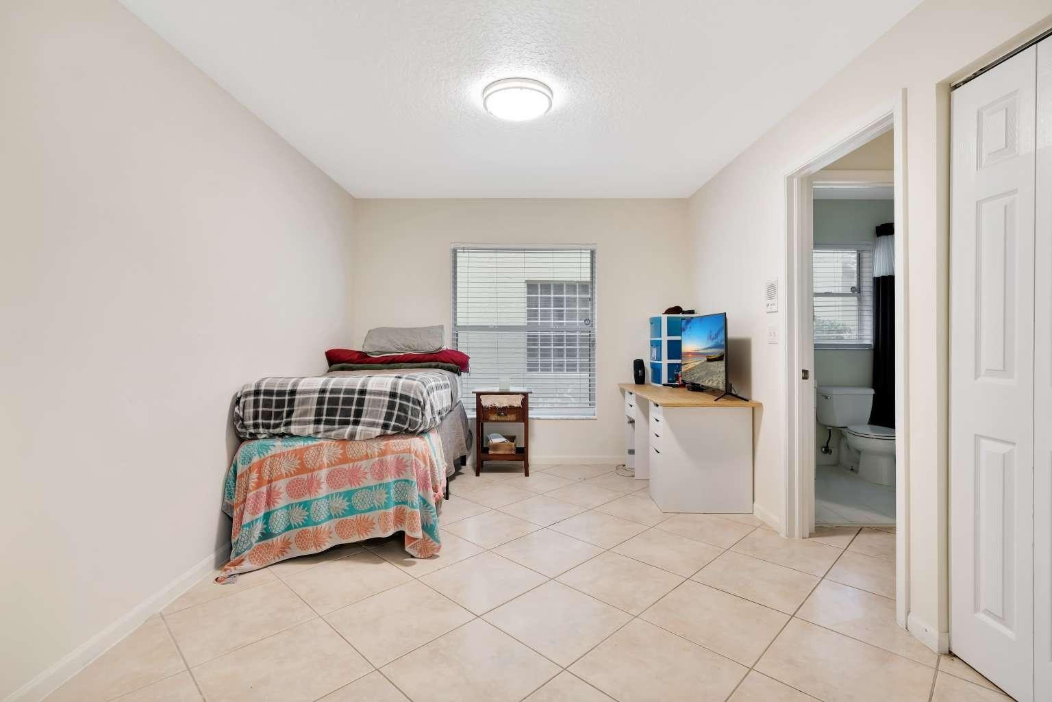 1002 Aspri Way Riviera Beach, FL 33418 - Photo 17 of 47 Photo 17