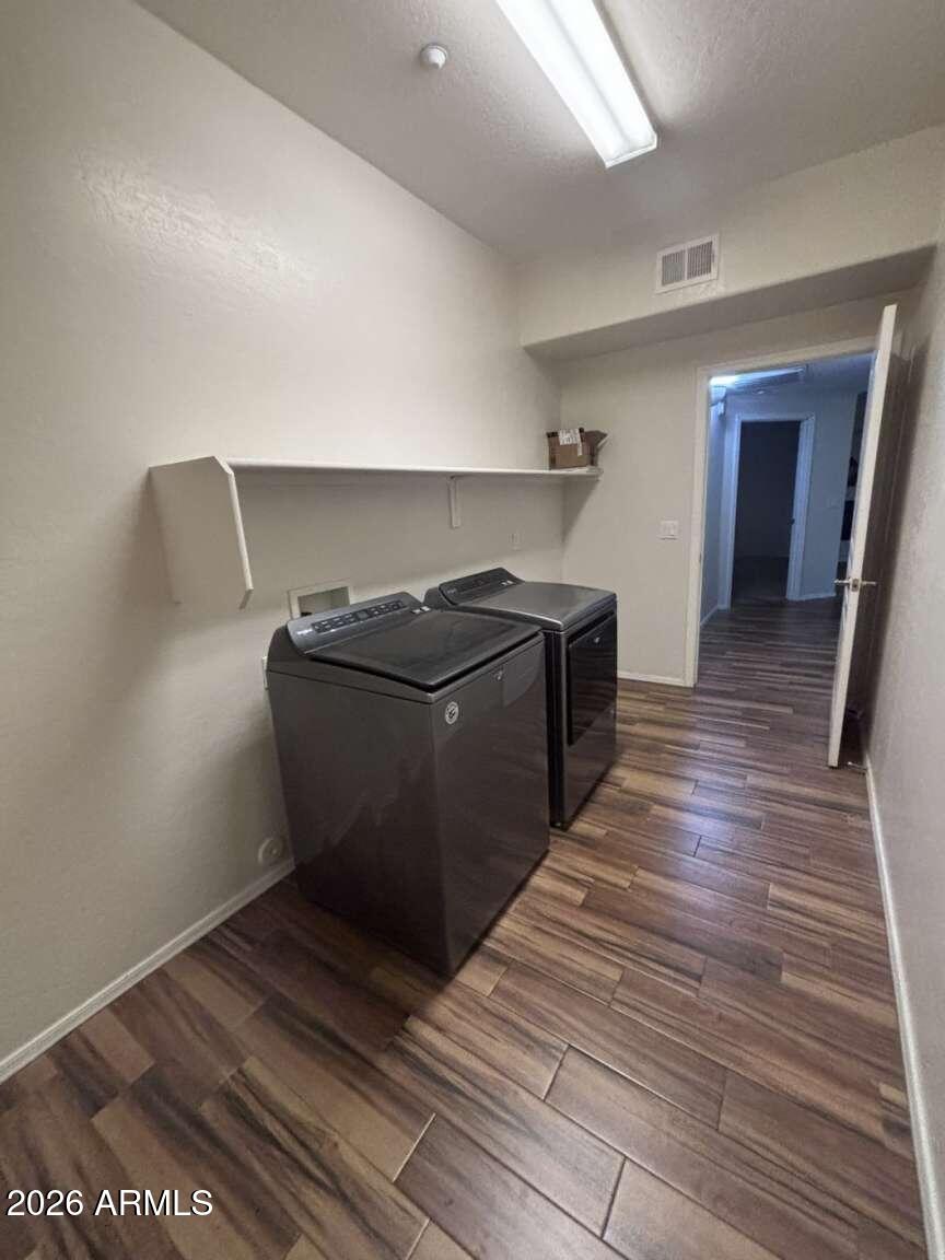 955 East Knox Road, Unit 118 Chandler, AZ 85225 - Photo 31 of 46 a view of a walk in closet