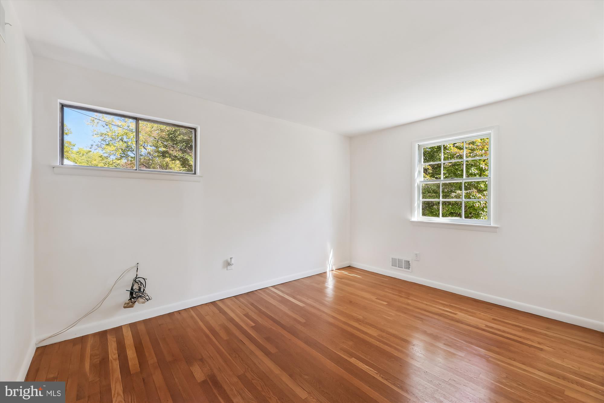 11616 Lovejoy Street Silver Spring, MD 20902 - Photo 32 of 72 Bedroom 2 with 2 exposures!