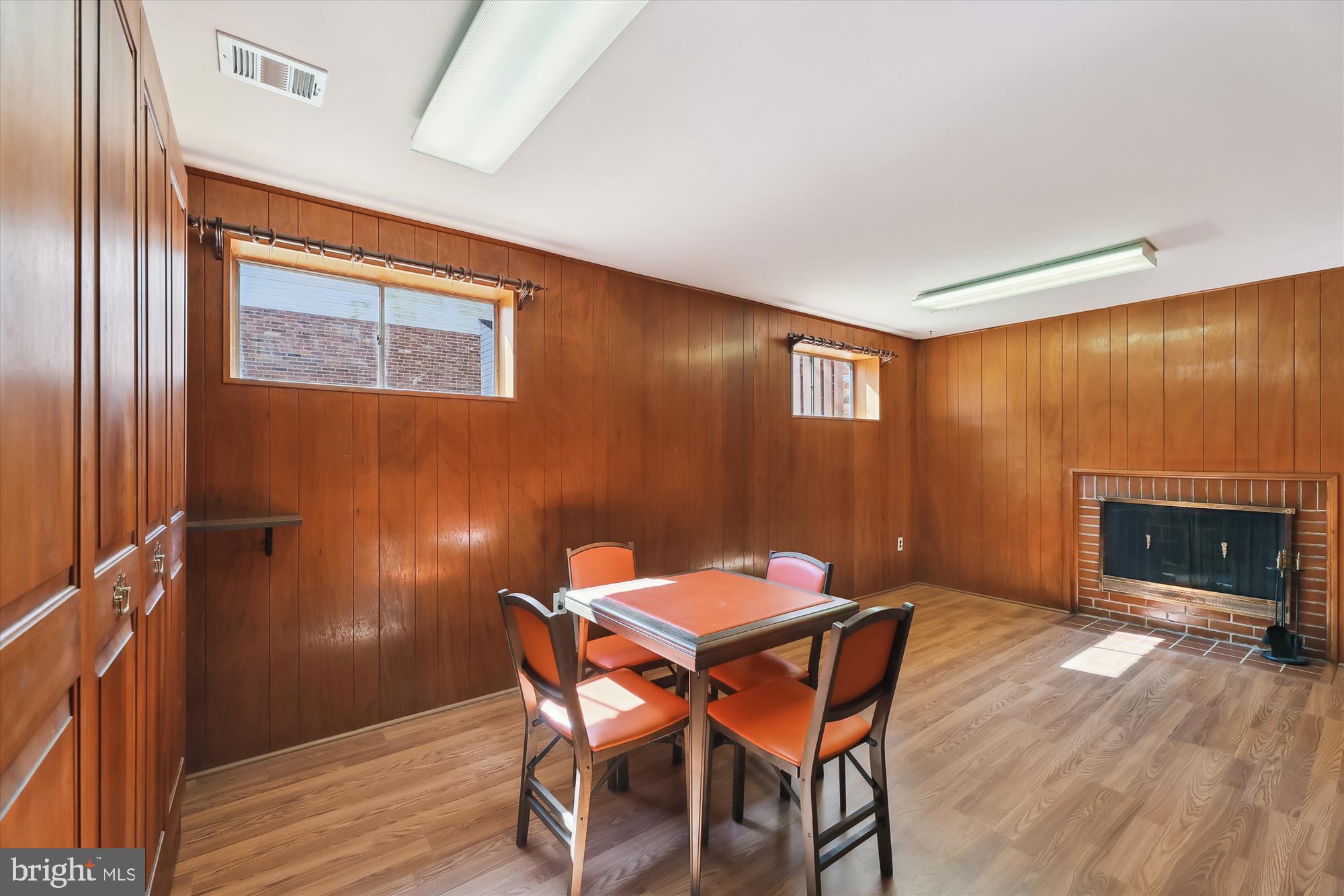 11616 Lovejoy Street Silver Spring, MD 20902 - Photo 46 of 72 Natural light coming into room.