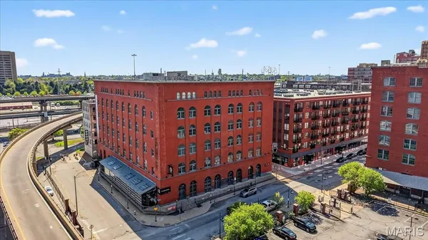 $129,900 | 1004 Spruce Street, Unit 417, St. Louis, MO 63102