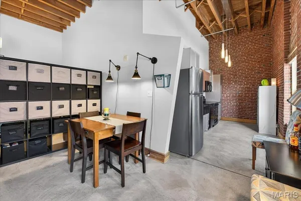 $129,900 | 1004 Spruce Street, Unit 417, St. Louis, MO 63102