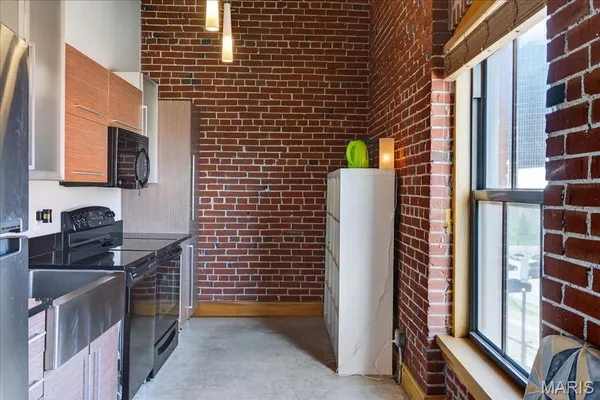 $129,900 | 1004 Spruce Street, Unit 417, St. Louis, MO 63102