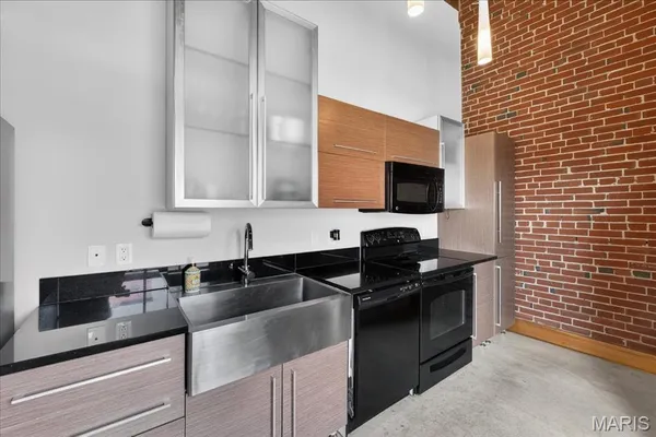 $129,900 | 1004 Spruce Street, Unit 417, St. Louis, MO 63102