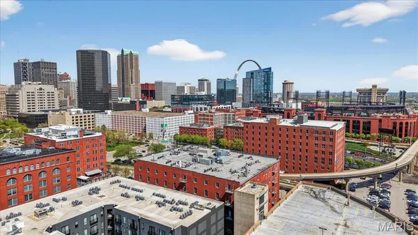 $129,900 | 1004 Spruce Street, Unit 417, St. Louis, MO 63102