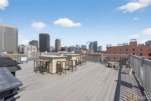 $129,900 | 1004 Spruce Street, Unit 417, St. Louis, MO 63102