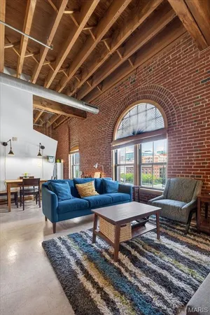 $129,900 | 1004 Spruce Street, Unit 417, St. Louis, MO 63102