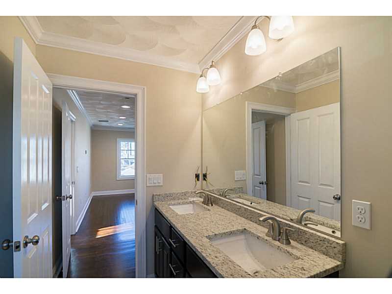 11 Hopedale Road Providence, RI 02906 - Photo 11 of 25 Master Bath/Spa.