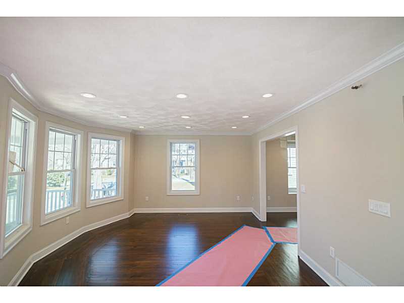 11 Hopedale Road Providence, RI 02906 - Photo 2 of 25 Living Room.