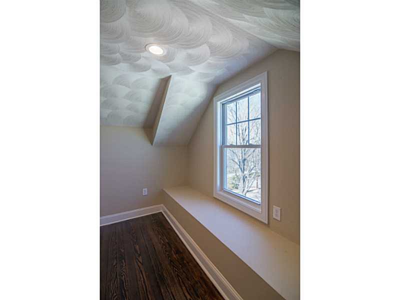 11 Hopedale Road Providence, RI 02906 - Photo 22 of 25 Bedroom.