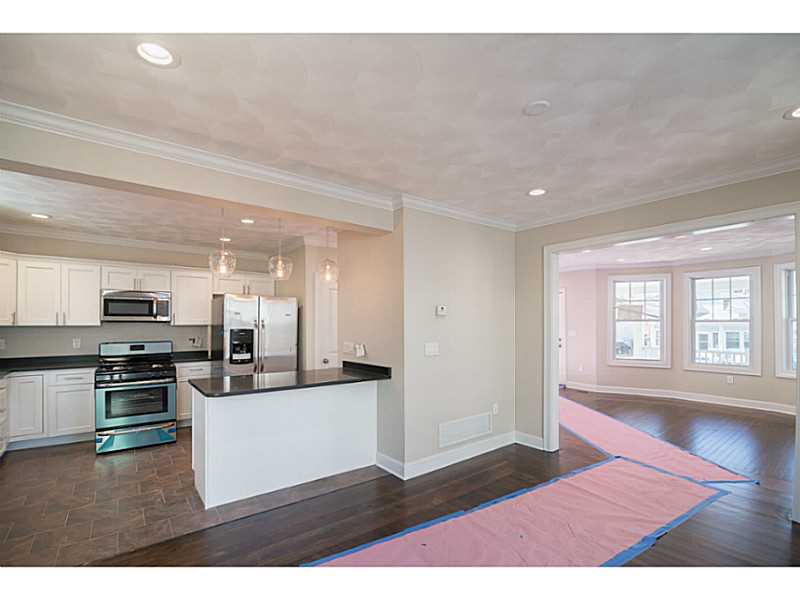 11 Hopedale Road Providence, RI 02906 - Photo 8 of 25 Kitchen.