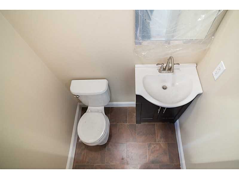 11 Hopedale Road Providence, RI 02906 - Photo 10 of 25 Bathroom.