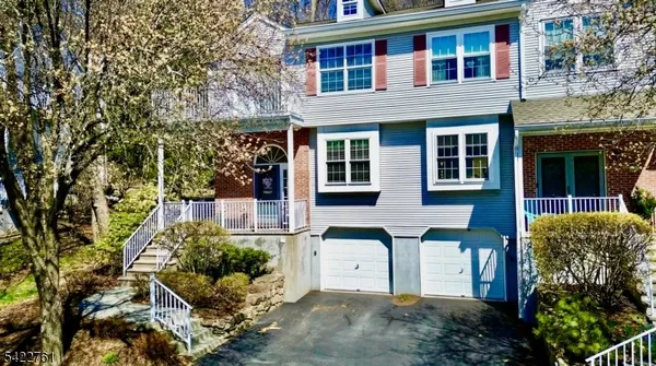 $479,900 | 156 Brookside Lane, Mount Arlington, NJ 07856