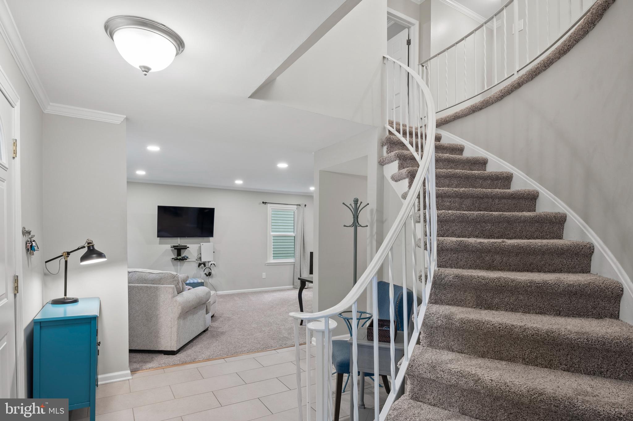 5950 Camelback Lane Columbia, MD 21045 - Photo 18 of 51 Foyer