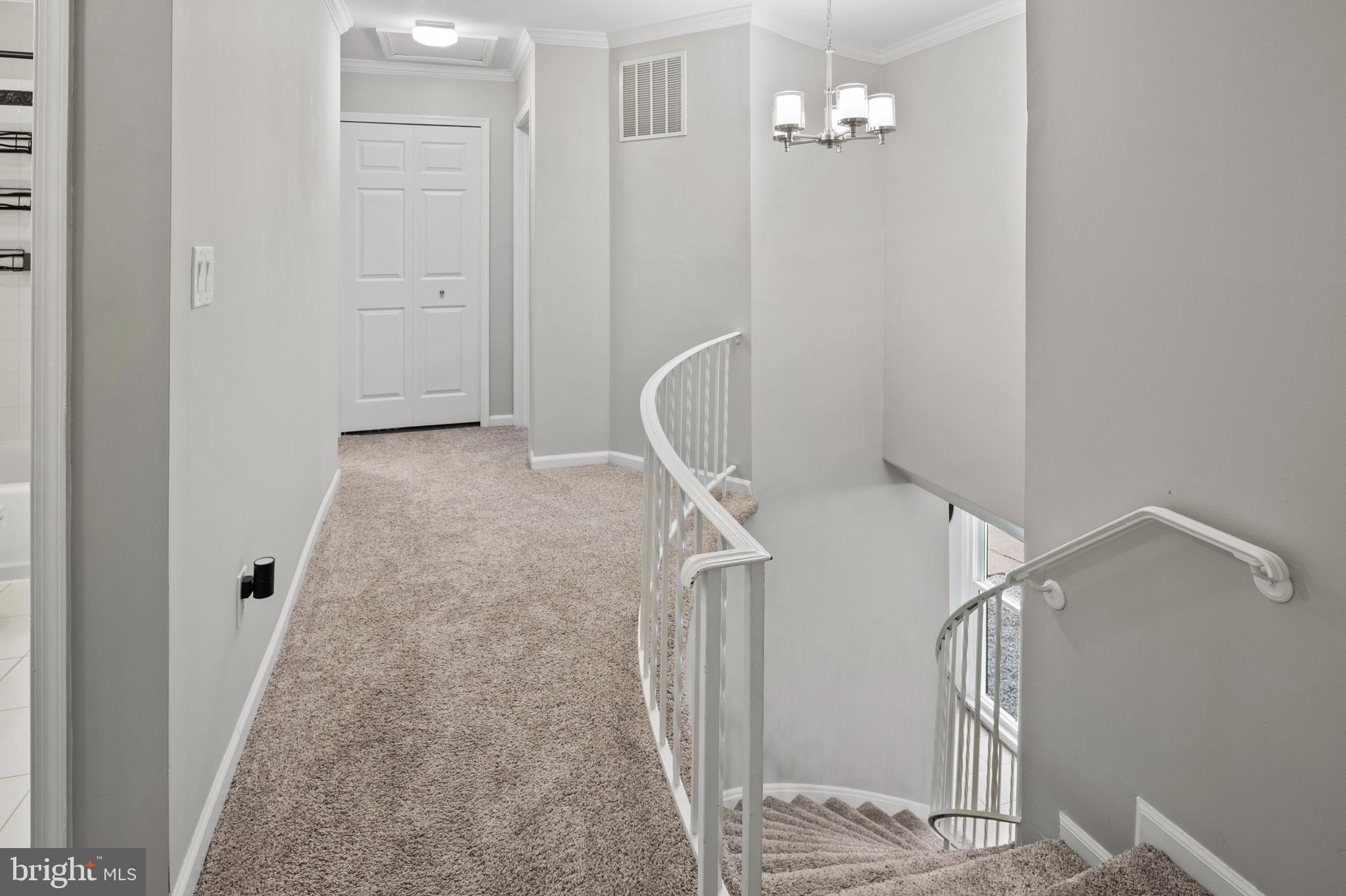 5950 Camelback Lane Columbia, MD 21045 - Photo 19 of 51 Upper Landing