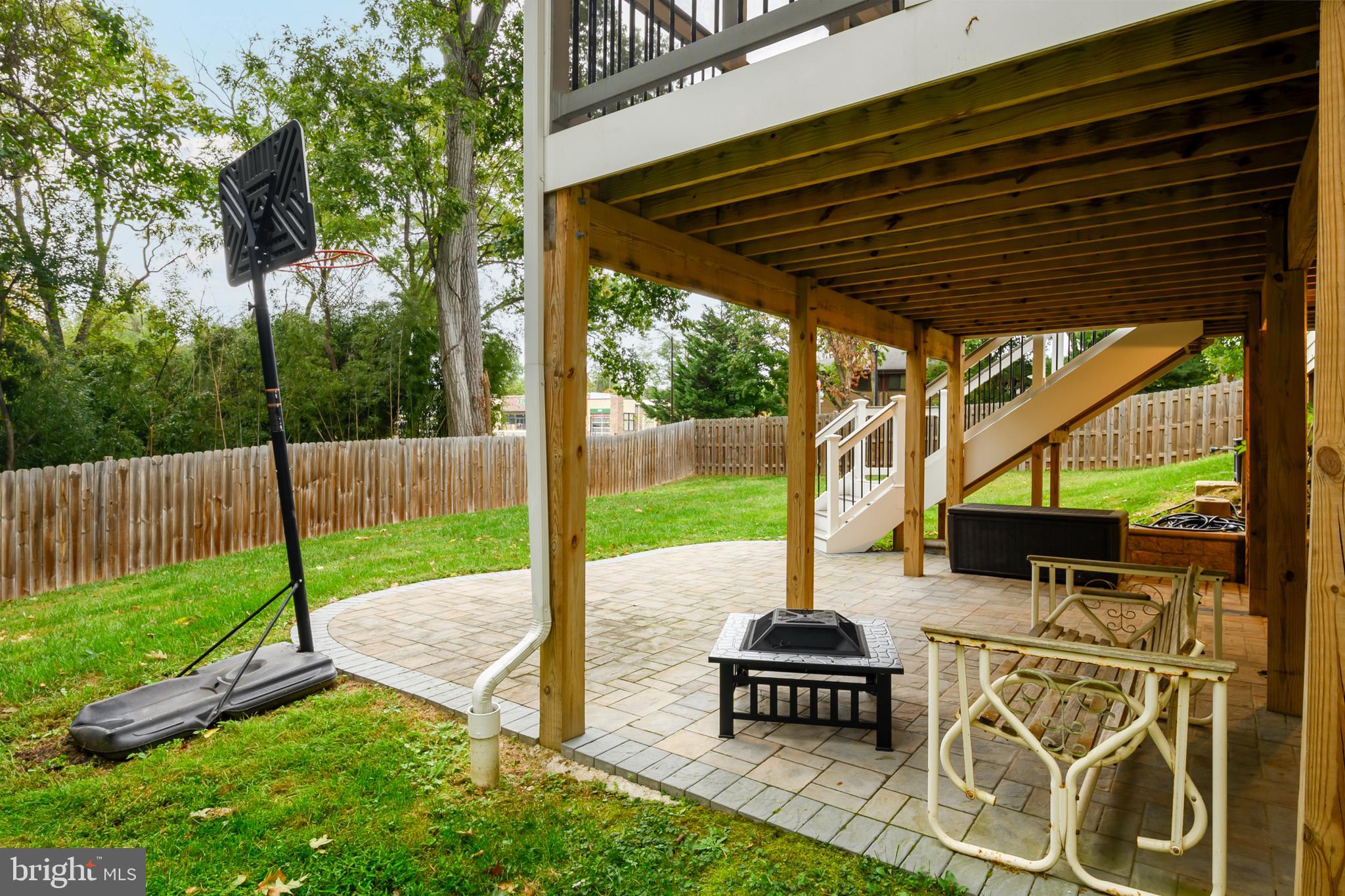 5950 Camelback Lane Columbia, MD 21045 - Photo 43 of 51 Back Patio