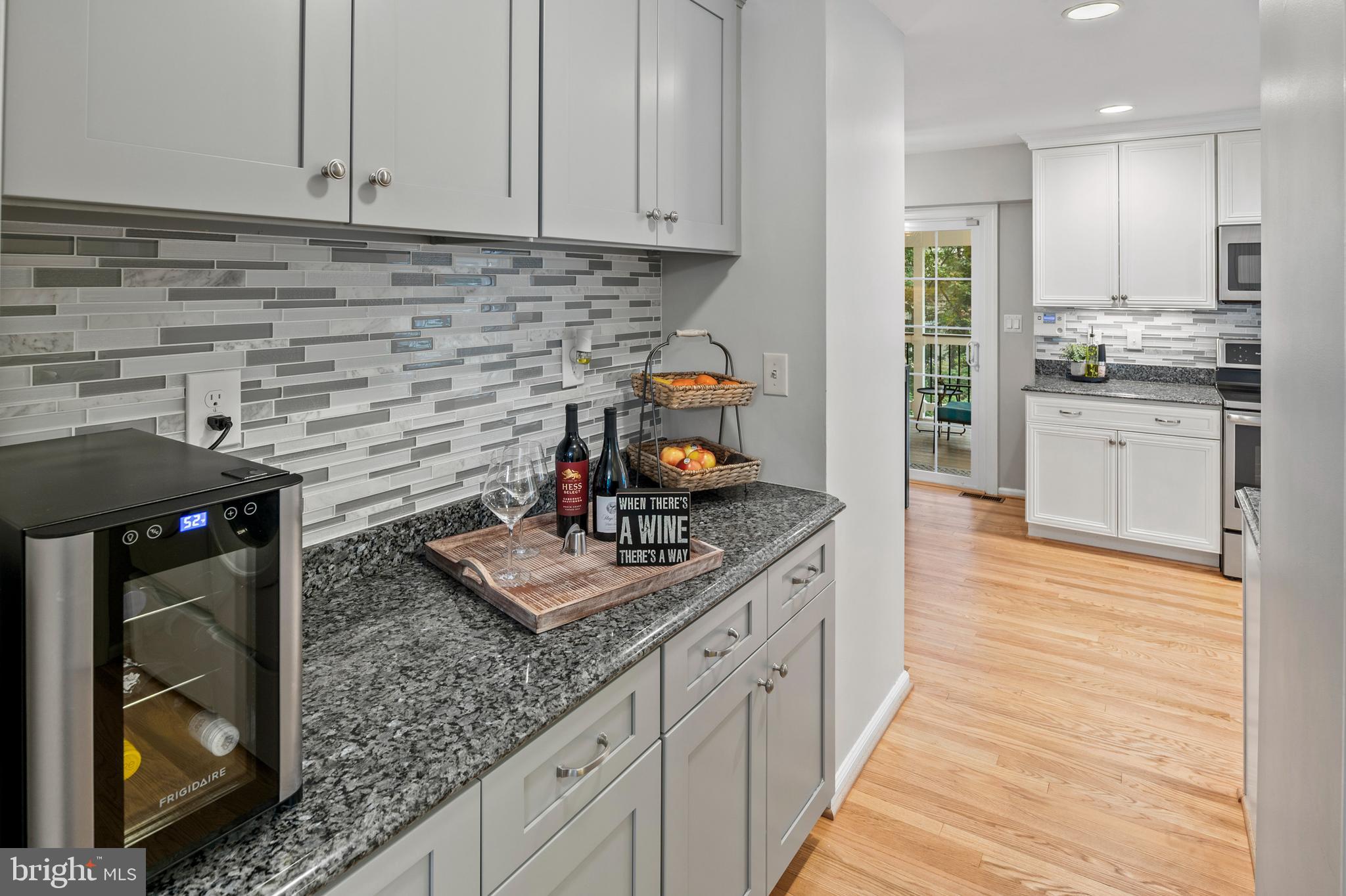 5950 Camelback Lane Columbia, MD 21045 - Photo 6 of 51 Butler's Pantry