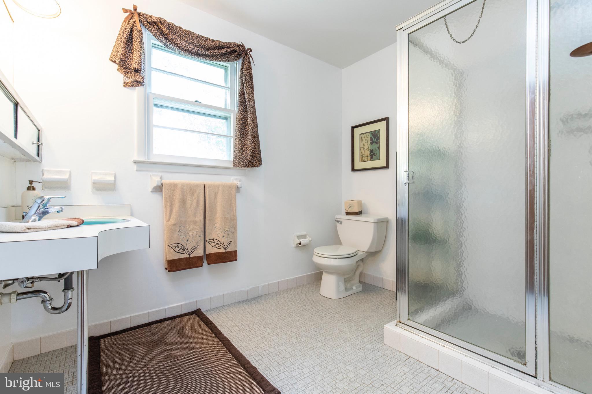 208 Remington Road Broomall, PA 19008 - Photo 21 of 28 Gallery Image 21