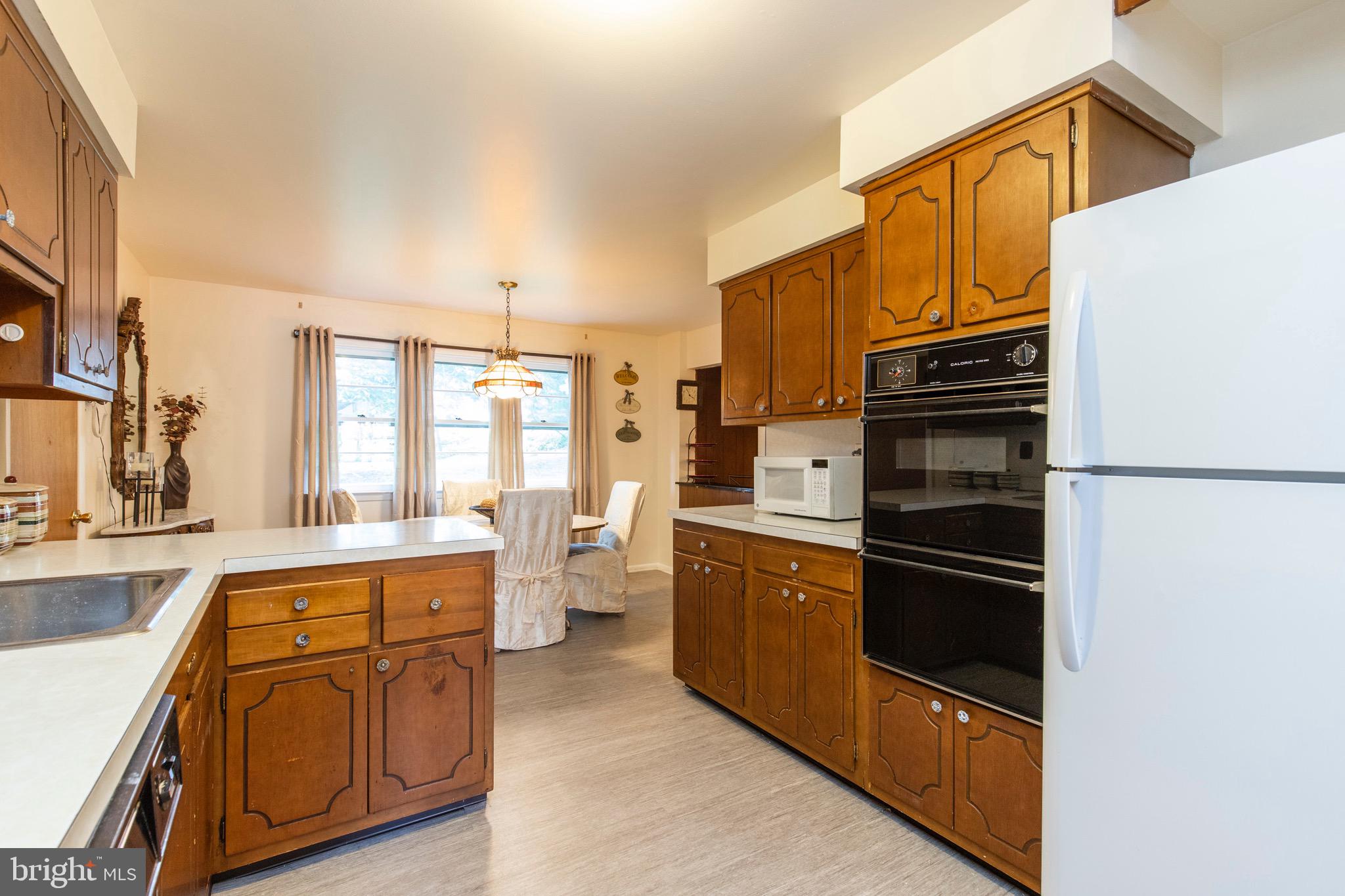 208 Remington Road Broomall, PA 19008 - Photo 7 of 28 Gallery Image 7