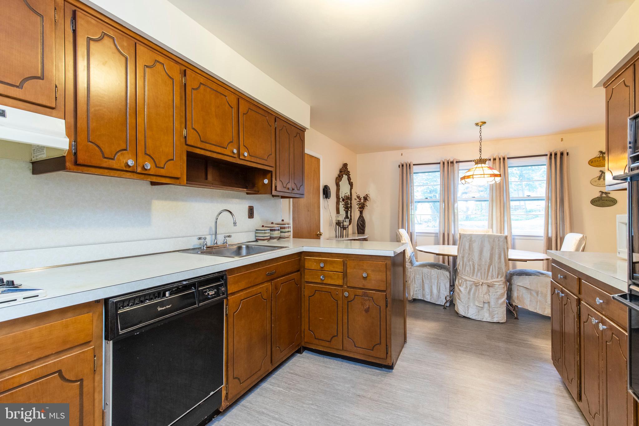 208 Remington Road Broomall, PA 19008 - Photo 9 of 28 Gallery Image 9