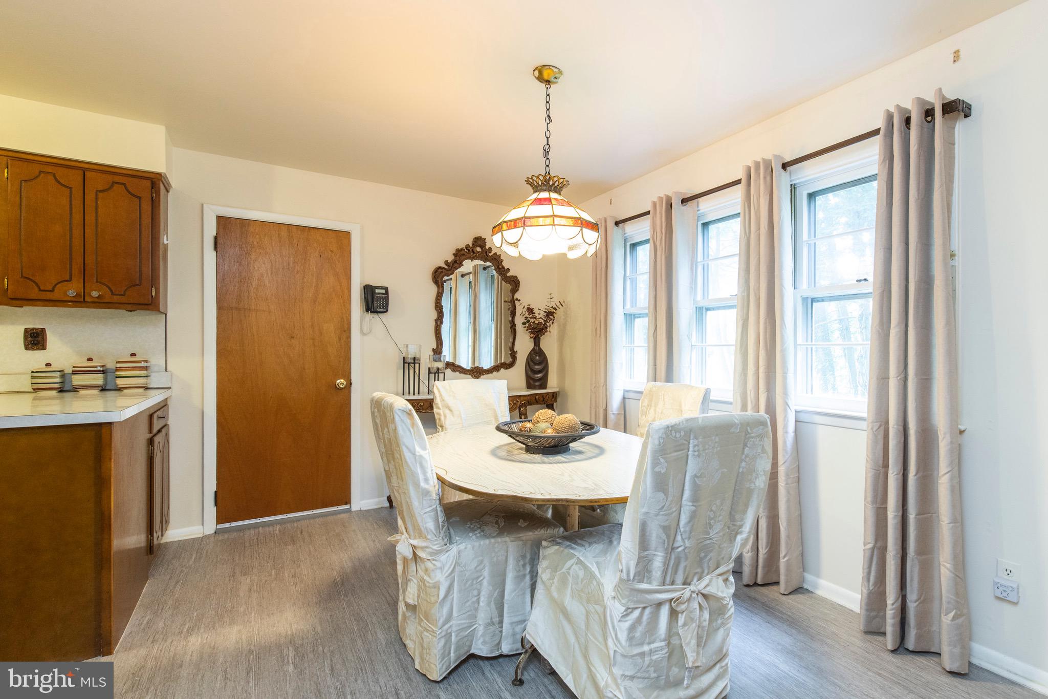 208 Remington Road Broomall, PA 19008 - Photo 10 of 28 Gallery Image 10