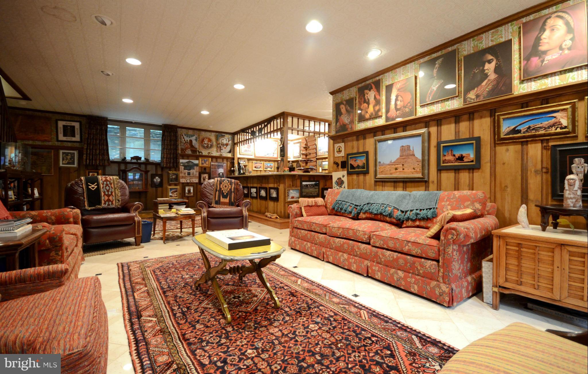 7803 Ridge Terrace Baltimore, MD 21208 - Photo 20 of 30 Family Room