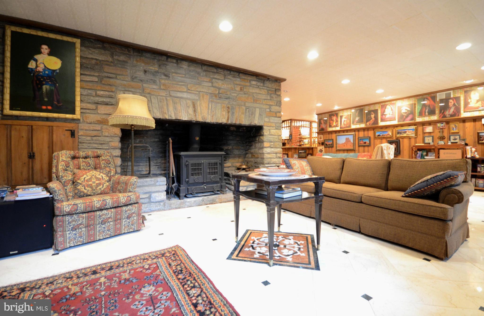 7803 Ridge Terrace Baltimore, MD 21208 - Photo 22 of 30 Family Room
