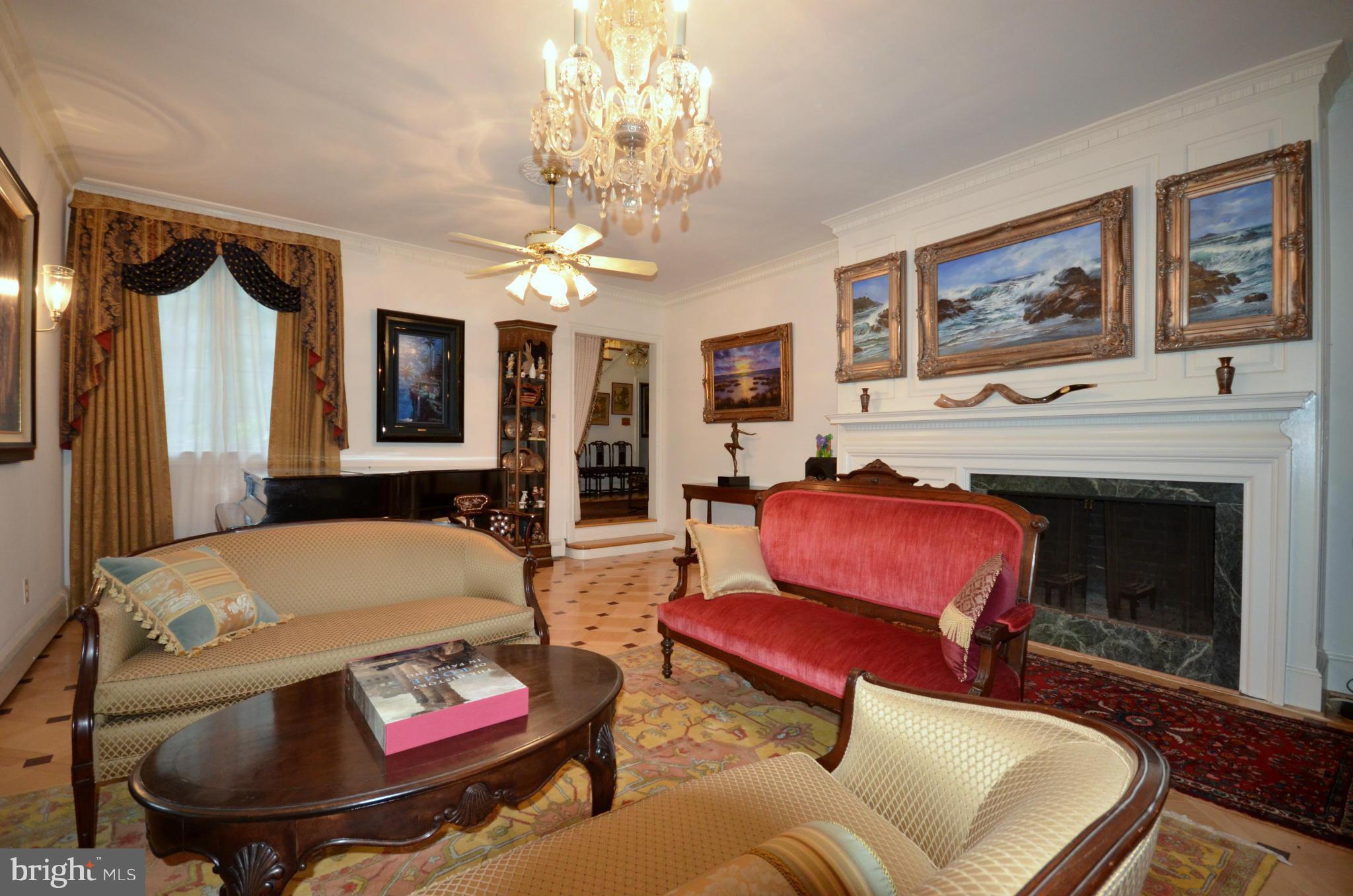 7803 Ridge Terrace Baltimore, MD 21208 - Photo 5 of 30 Living Room
