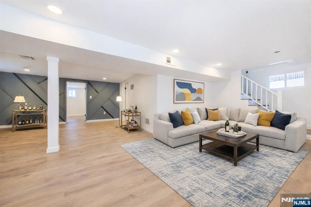 363 Marlboro Road Englewood, NJ 07631 - Photo 24 of 33