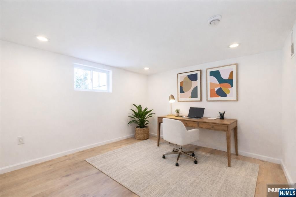 363 Marlboro Road Englewood, NJ 07631 - Photo 29 of 33