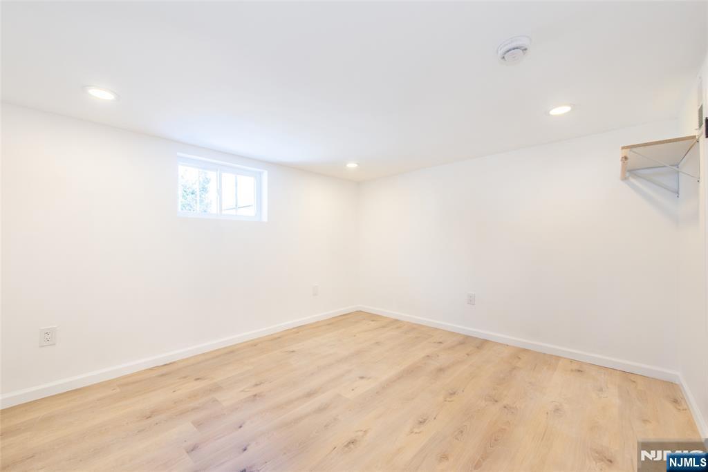 363 Marlboro Road Englewood, NJ 07631 - Photo 30 of 33