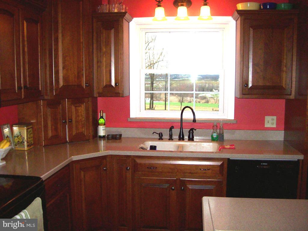2310 Franklin Road Columbia, PA 17512 - Photo 2 of 31 Gallery Image 2