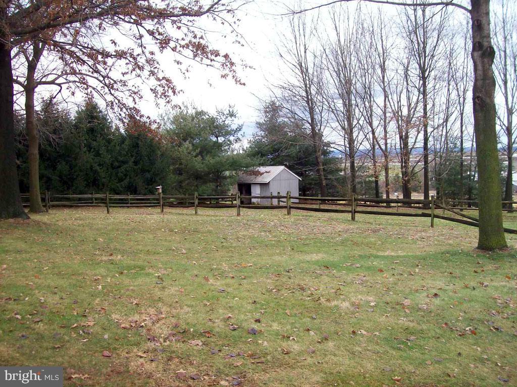 2310 Franklin Road Columbia, PA 17512 - Photo 25 of 31 Gallery Image 25