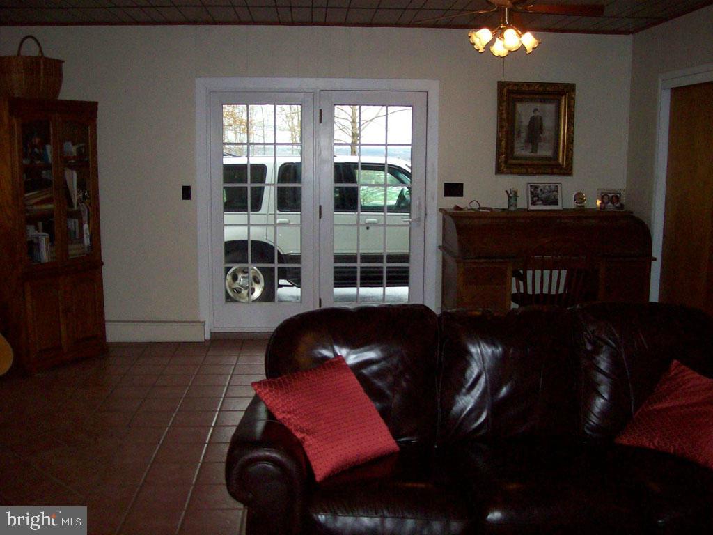 2310 Franklin Road Columbia, PA 17512 - Photo 9 of 31 Gallery Image 9