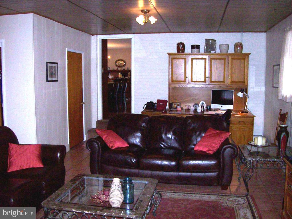 2310 Franklin Road Columbia, PA 17512 - Photo 10 of 31 Gallery Image 10