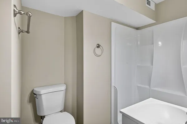 $679,500 | 7505 Nottoway Place, Springfield, VA 22150