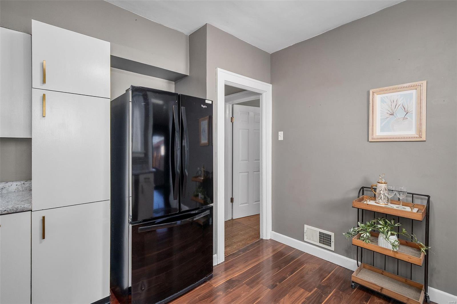 3845 Dover Place St. Louis, MO 63116 - Photo 12 of 35