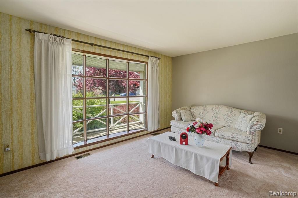 691 Abbey Court Rochester Hills, MI 48307 - Photo 14 of 39