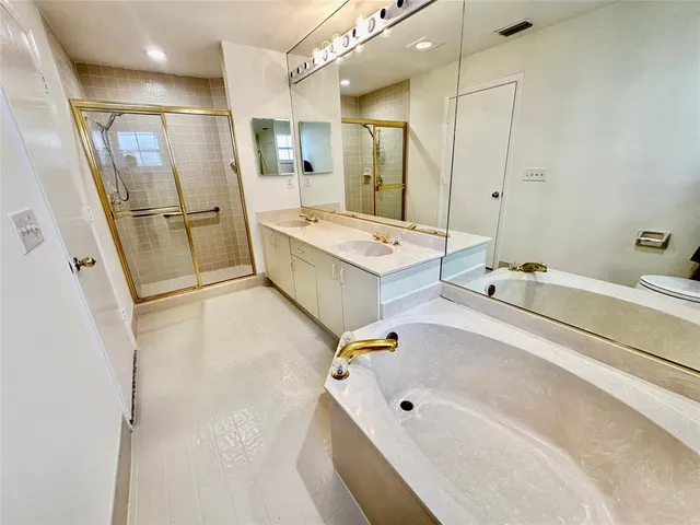 a view of a back yard of the house