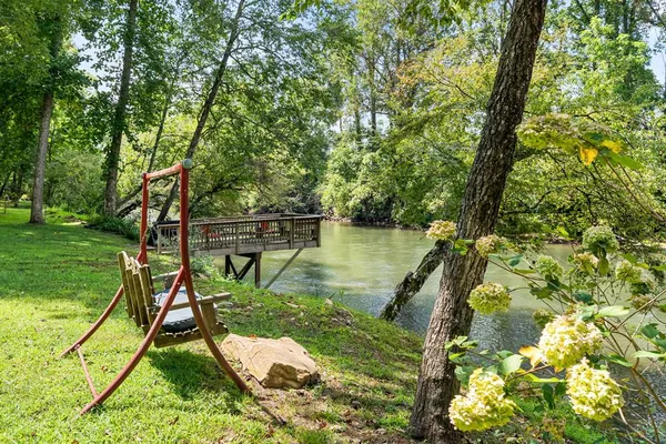 $574,900 | 270 Hiawassee River Road, Murphy, NC 28906