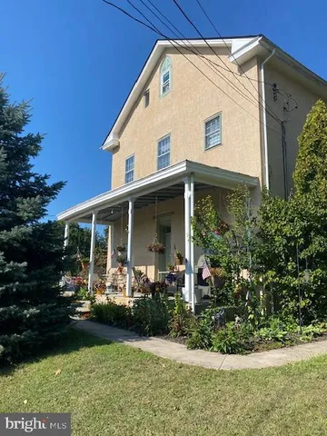 $689,900 | 25 West 5th Avenue, Trappe, PA 19426