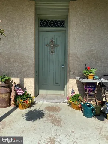 $689,900 | 25 West 5th Avenue, Trappe, PA 19426